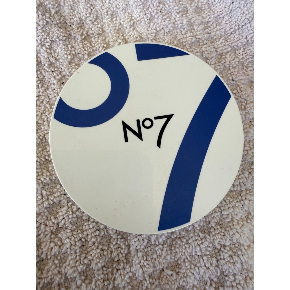 No7 Lift & Luminate Triple Action Pressed Powder Light 0.35oz Finishing Powder